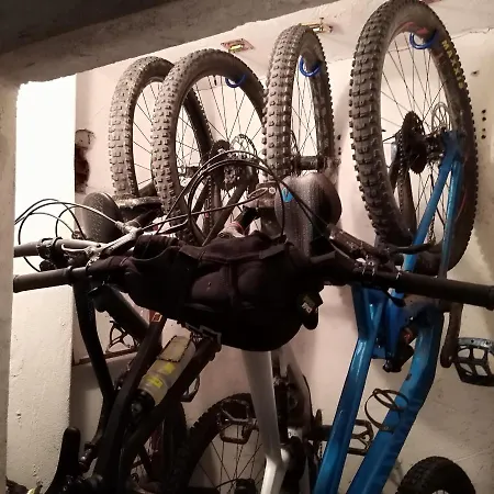 Casa Margherita A Due Passi Dal Borgo, Bike Storage Apartment