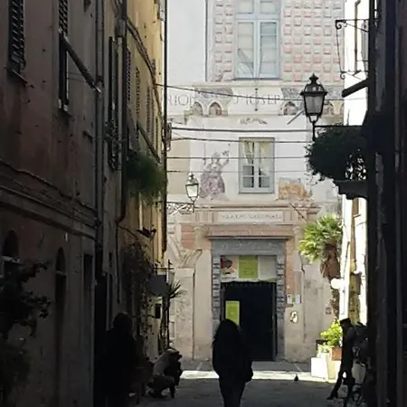Casa Margherita A Due Passi Dal Borgo, Bike Storage Apartment *