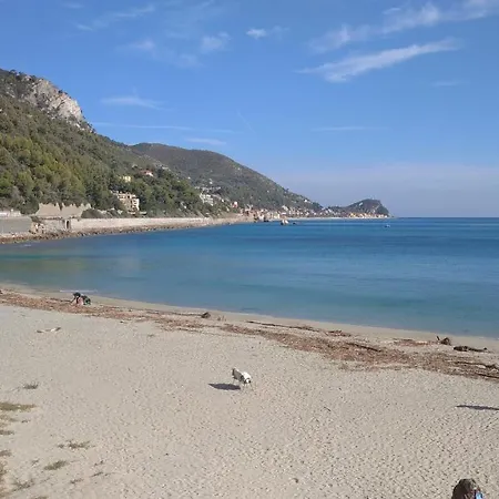 Casa Margherita A Due Passi Dal Borgo, Bike Storage Apartment Finale Ligure